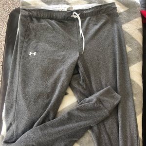 Under armor cold gear pants. Tapered bottom